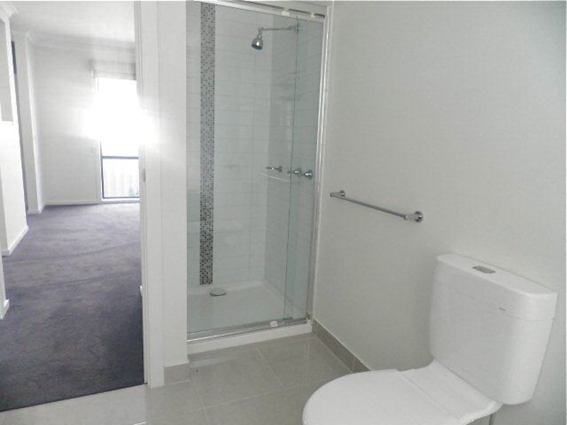 73 Willowtree Drive, Pakenham VIC 3810