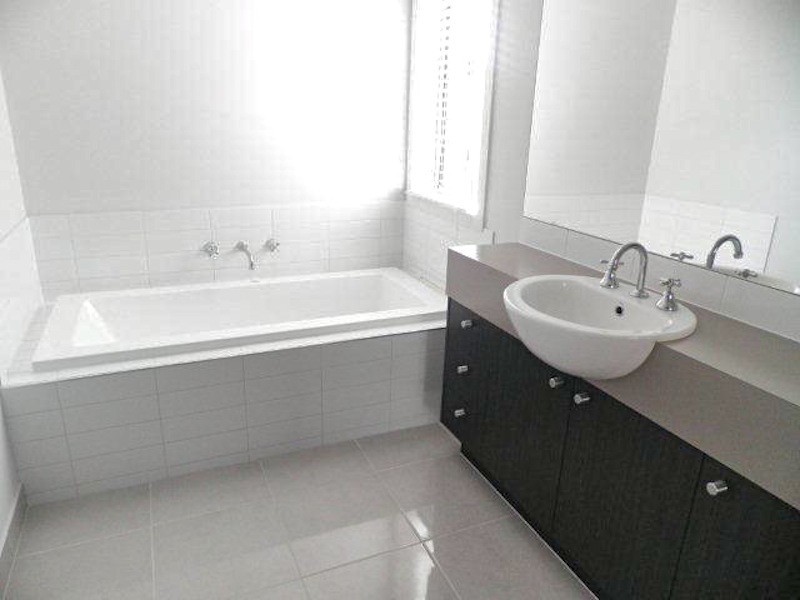 73 Willowtree Drive, Pakenham VIC 3810