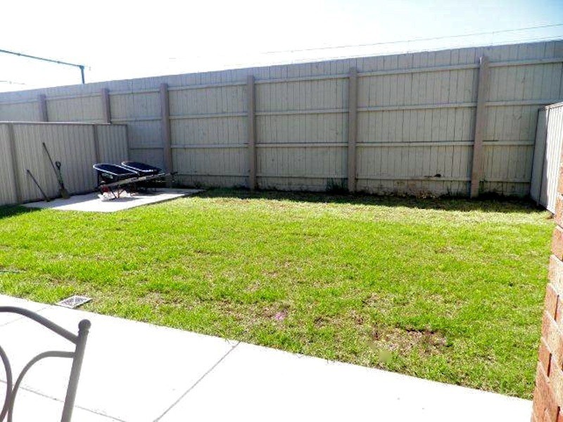 73 Willowtree Drive, Pakenham VIC 3810