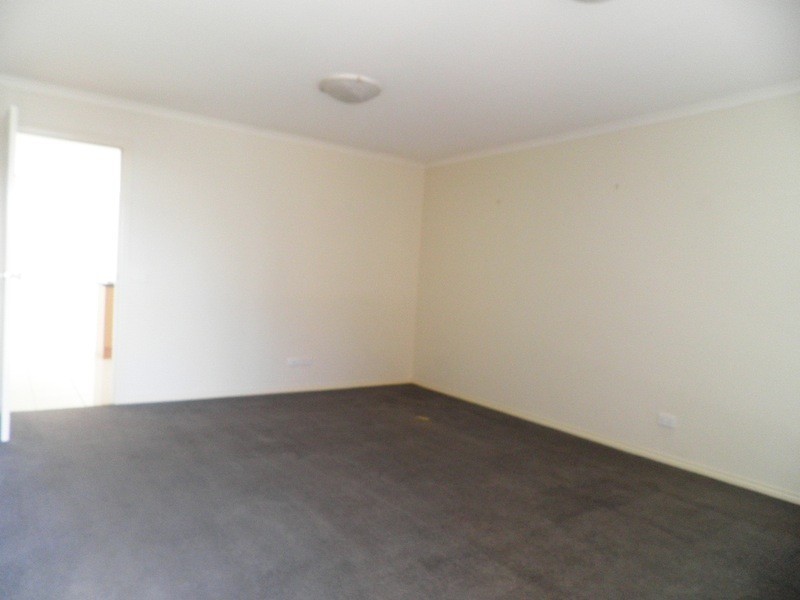 7 Ironbark Circuit, Pakenham VIC 3810