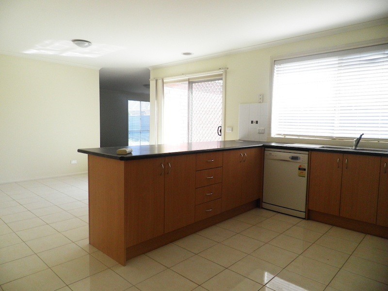 7 Ironbark Circuit, Pakenham VIC 3810