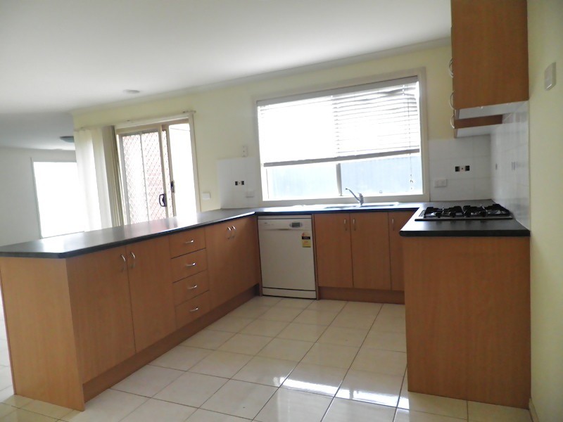 7 Ironbark Circuit, Pakenham VIC 3810