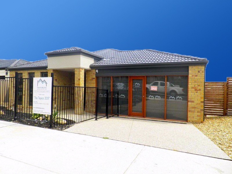 10 Villella Drive, Pakenham VIC 3810