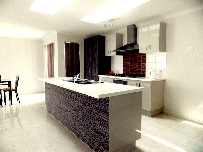 10 Villella Drive, Pakenham VIC 3810