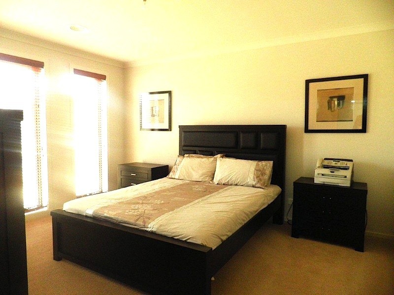 10 Villella Drive, Pakenham VIC 3810