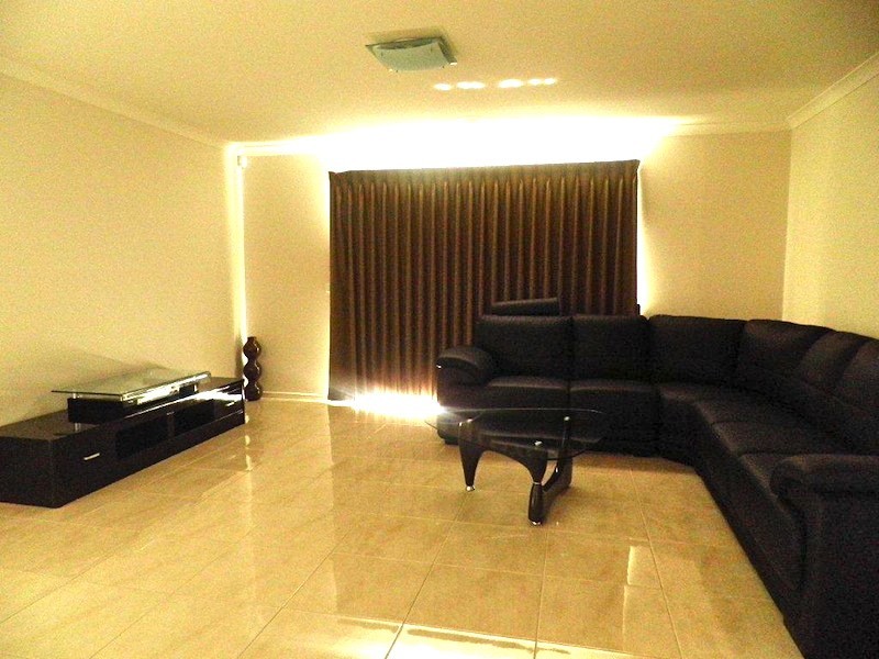 10 Villella Drive, Pakenham VIC 3810