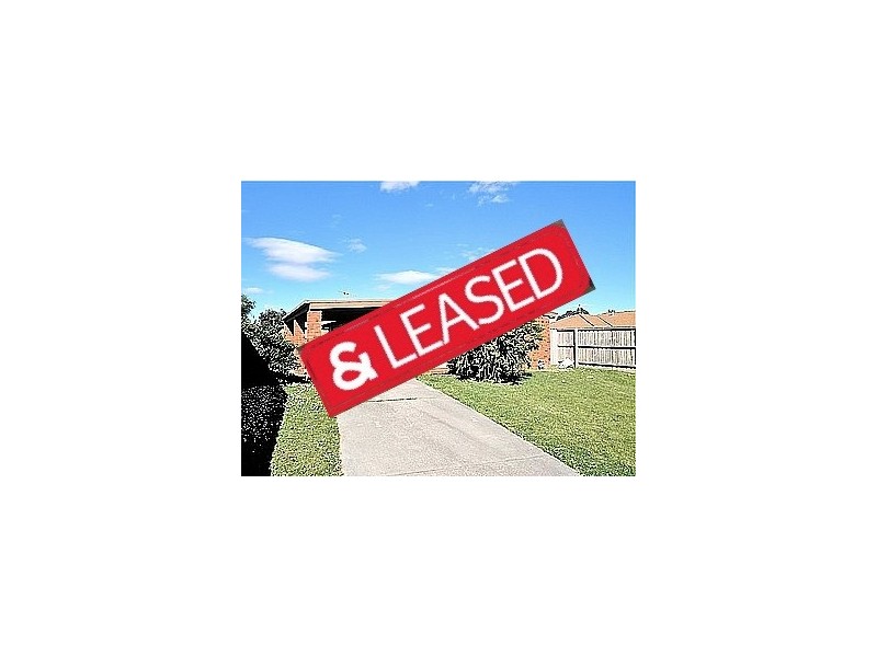 27 Kingston Avenue, Pakenham VIC 3810