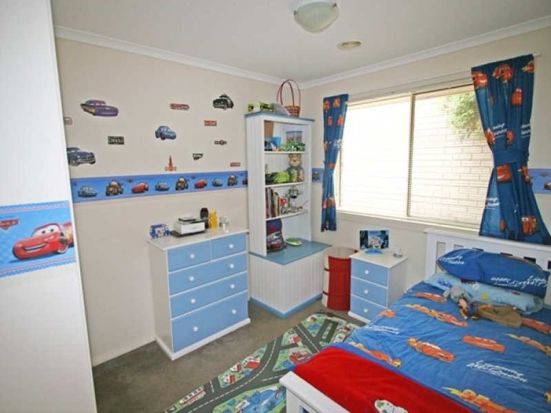 16 Meaby Drive, Pakenham VIC 3810