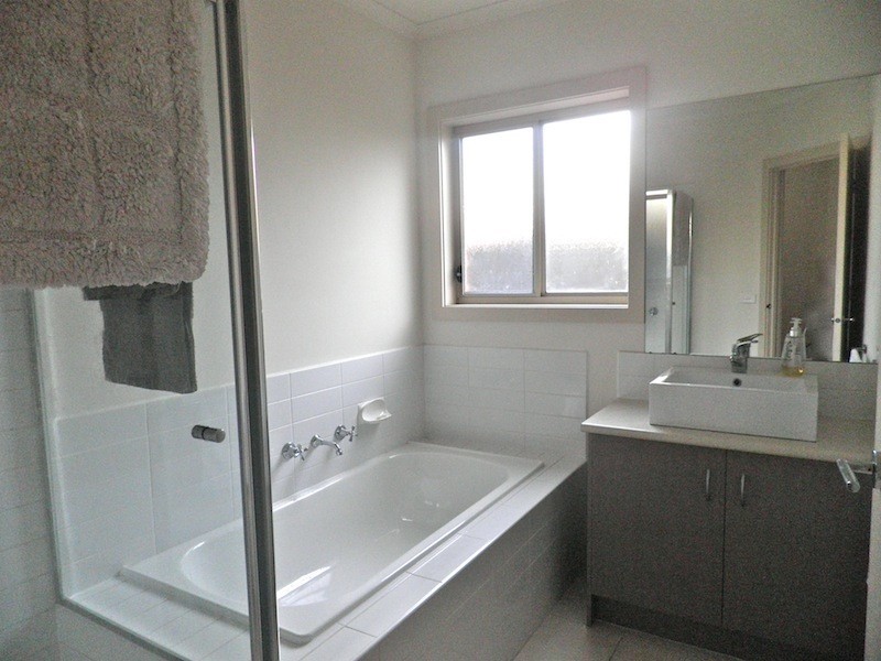 38 Pomegranate Way, Pakenham VIC 3810