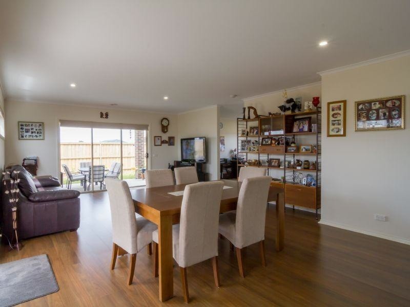 24  Verdant Avenue, Officer VIC 3809