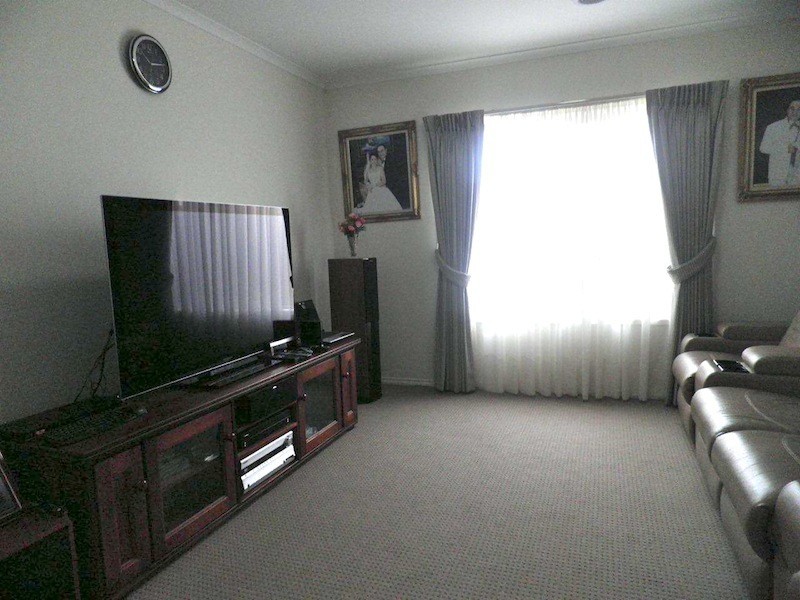 24  Verdant Avenue, Officer VIC 3809