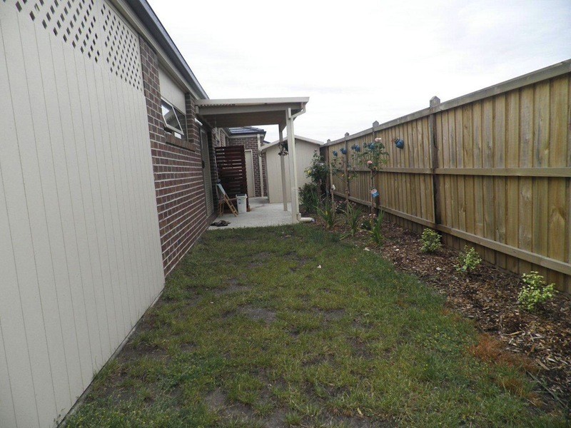 24  Verdant Avenue, Officer VIC 3809