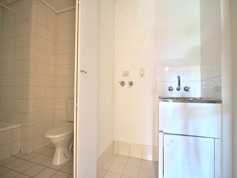 13/99 Whiteman Street, Southbank VIC 3006