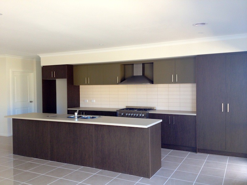 60 Fallingwater Drive, Pakenham VIC 3810