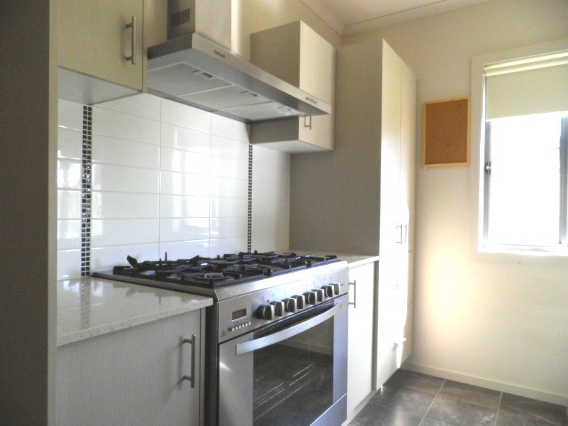 2  Delft Place, Pakenham VIC 3810