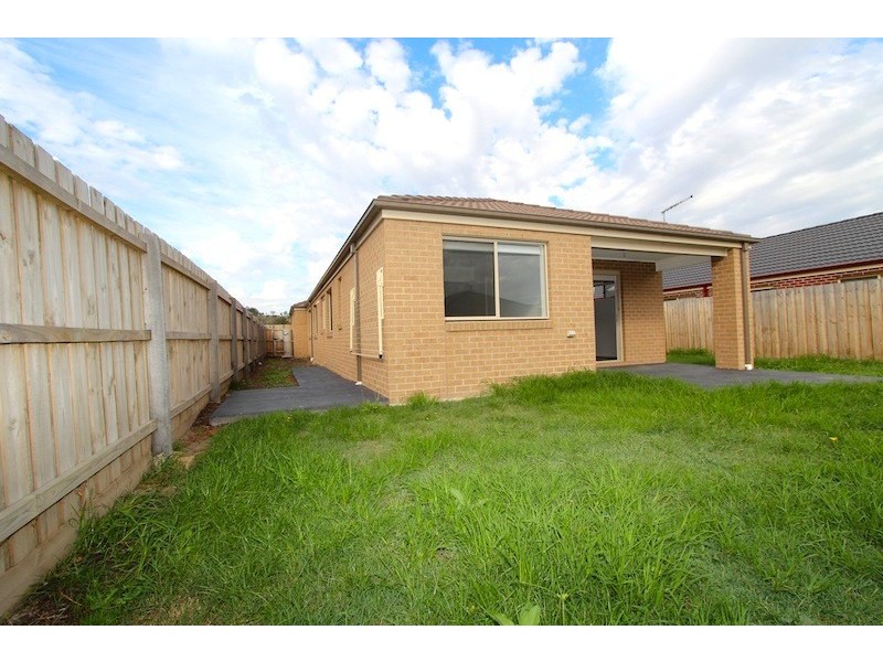 17 Melissa Way, Pakenham VIC 3810