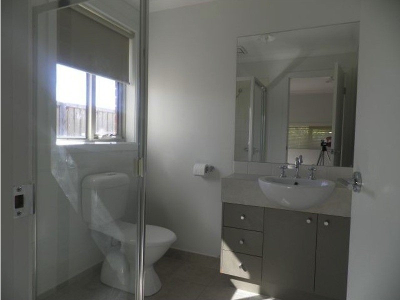 6 Algerd Way, Pakenham VIC 3810