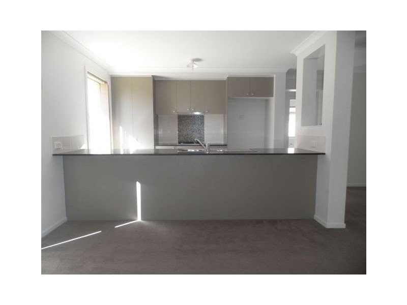 6 Algerd Way, Pakenham VIC 3810