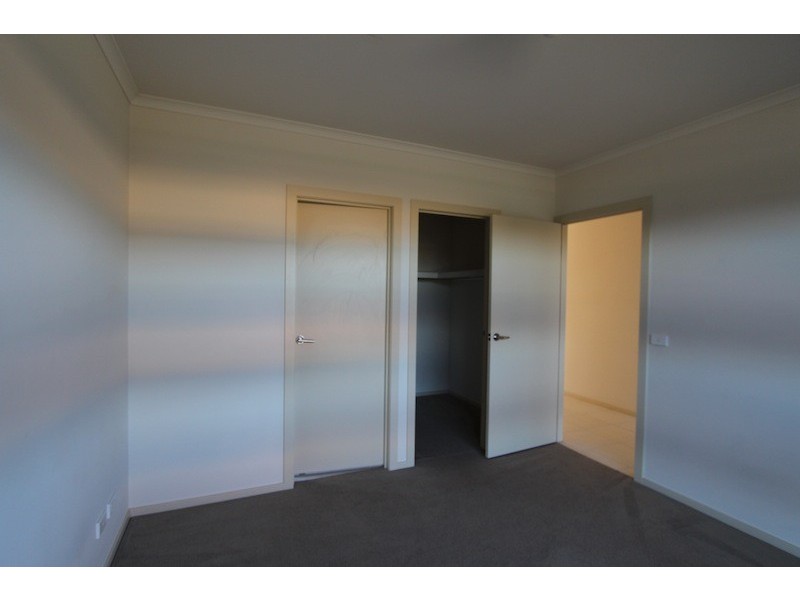 53 Pomegranate Way, Pakenham VIC 3810