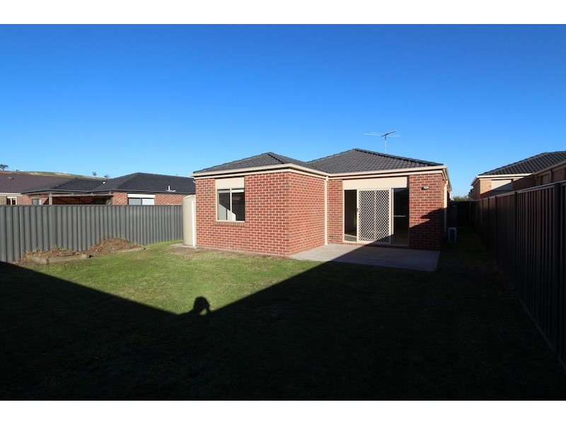 53 Pomegranate Way, Pakenham VIC 3810