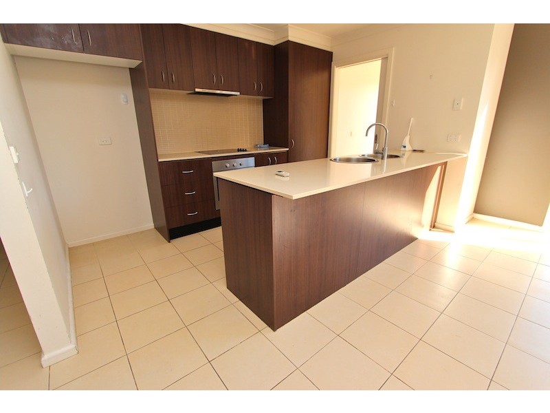 5  Burdekin Lane, Pakenham VIC 3810