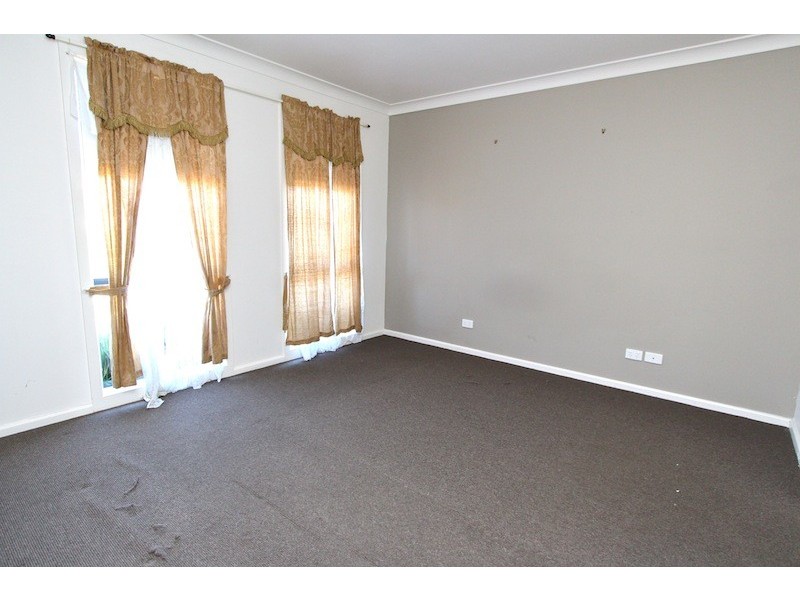 5  Burdekin Lane, Pakenham VIC 3810