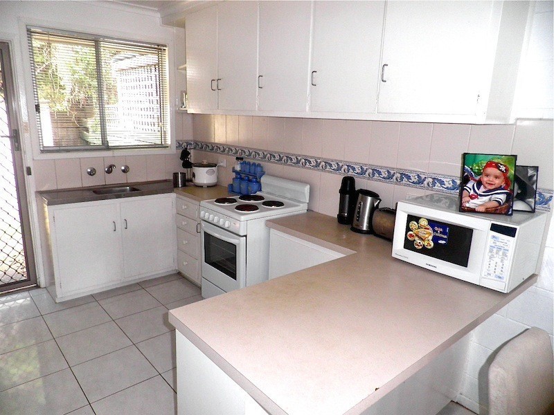 10/2-4 Charles Street, Pakenham VIC 3810