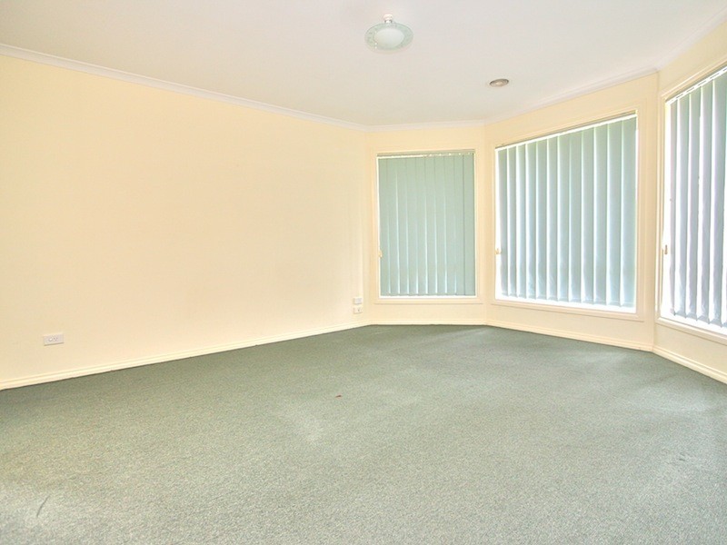 4  Howqua Place, Pakenham VIC 3810