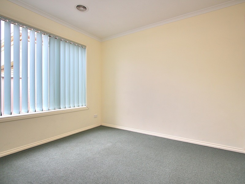 4  Howqua Place, Pakenham VIC 3810