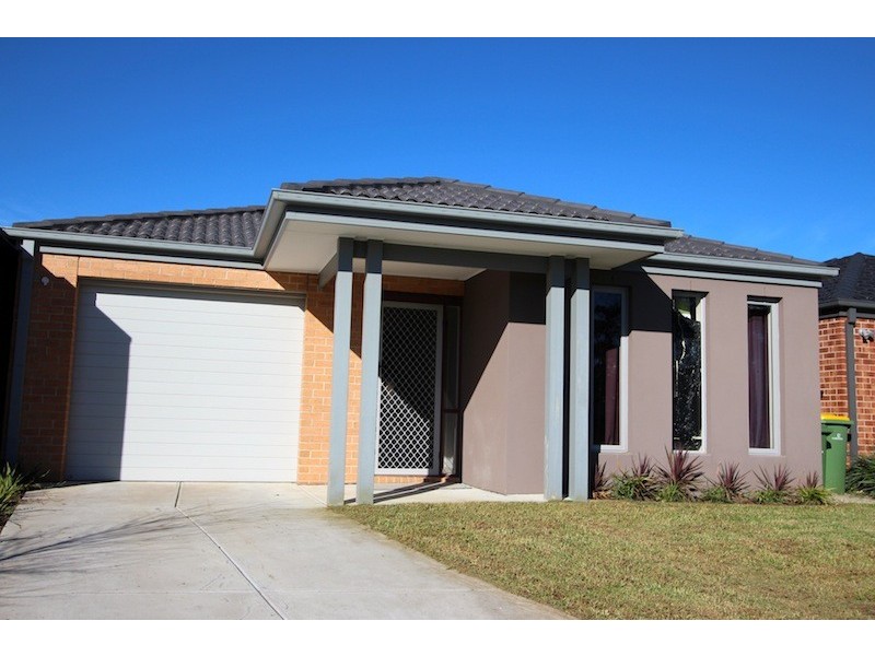 62 Algerd Way, Pakenham VIC 3810