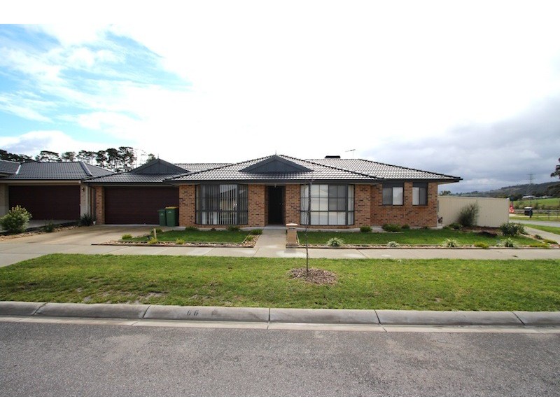 66  Melissa Way, Pakenham VIC 3810