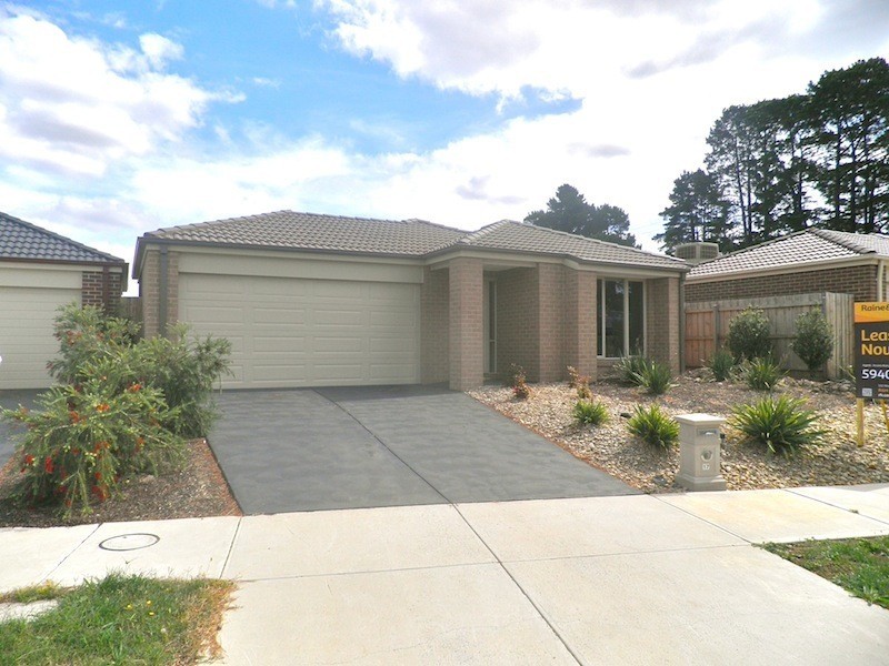17 Melissa Way, Pakenham VIC 3810