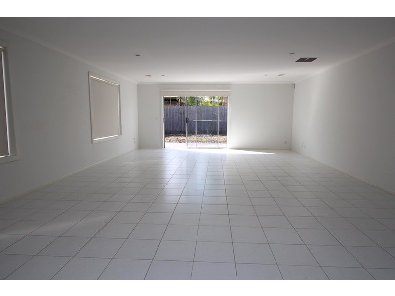 136 Webster Way, Pakenham VIC 3810