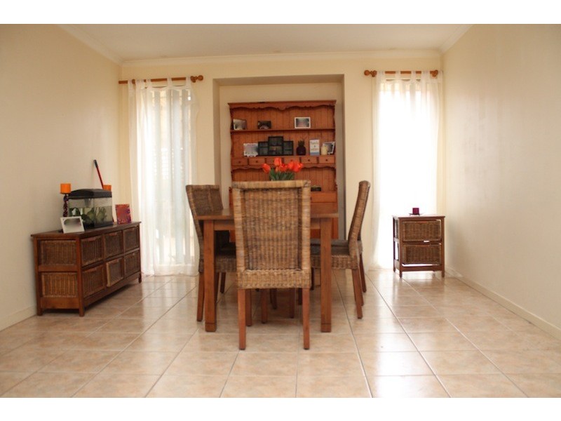 34 Sandalwood Drive, Narre Warren VIC 3805