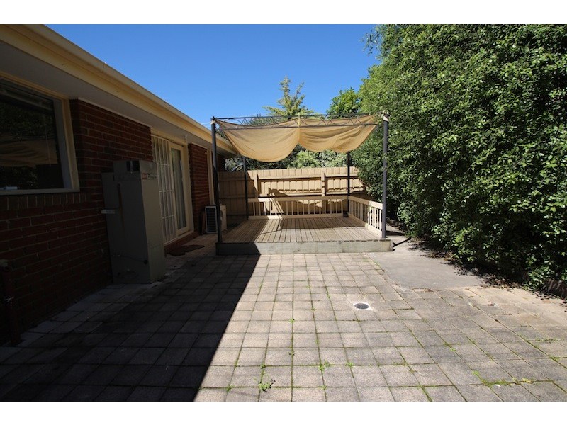 11 Irving Road, Pakenham VIC 3810