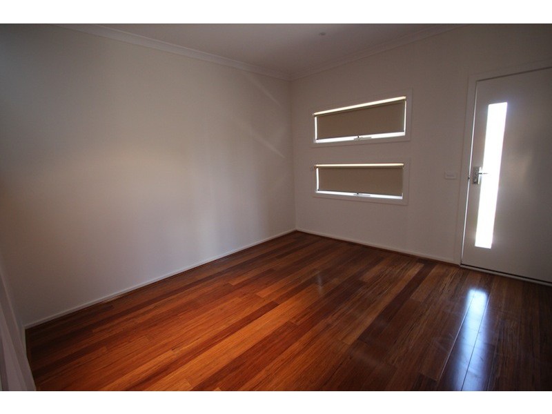 2  Parmentier Way, Pakenham VIC 3810