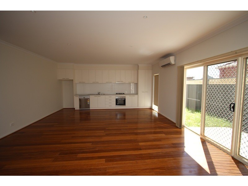 2  Parmentier Way, Pakenham VIC 3810