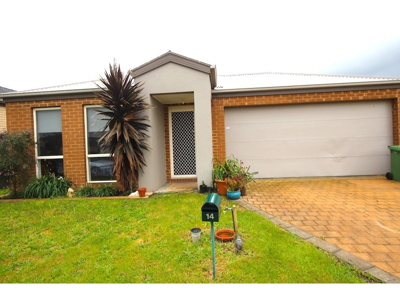 14 Orchard Valley, Pakenham VIC 3810