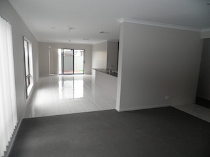 5 Charolais Court, Pakenham VIC 3810