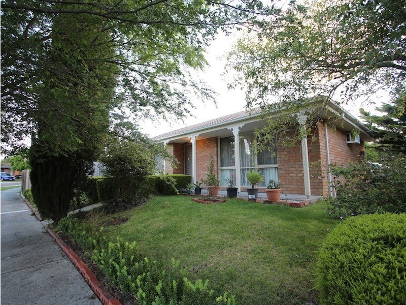 52 Meeking Drive, Pakenham VIC 3810