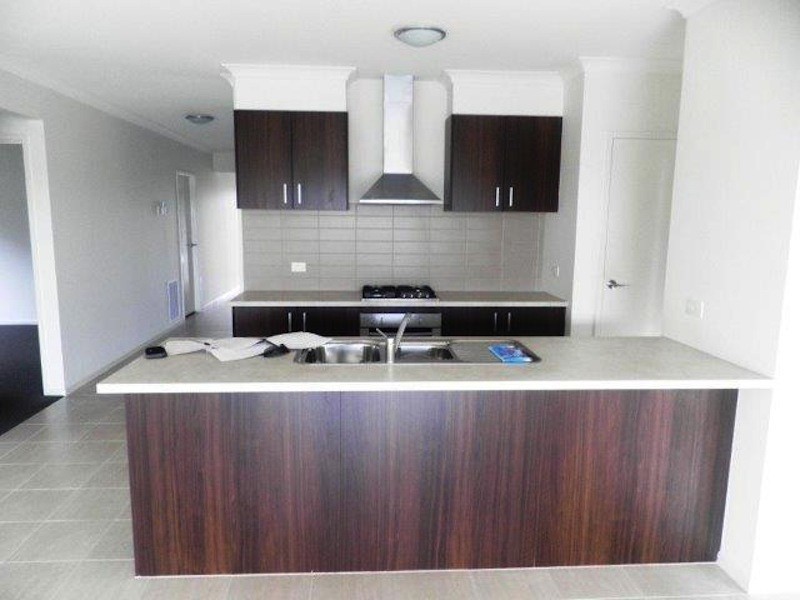 56 Dusseldorp Avenue, Pakenham VIC 3810