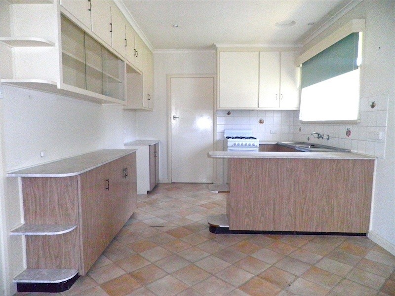 4 Wadsley Avenue, Pakenham VIC 3810