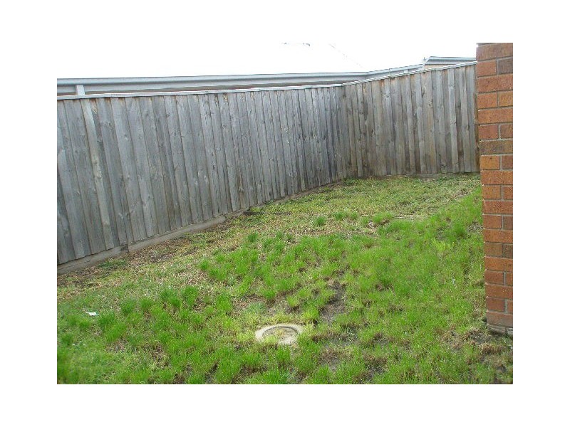 16 Glenvista Road, Pakenham VIC 3810