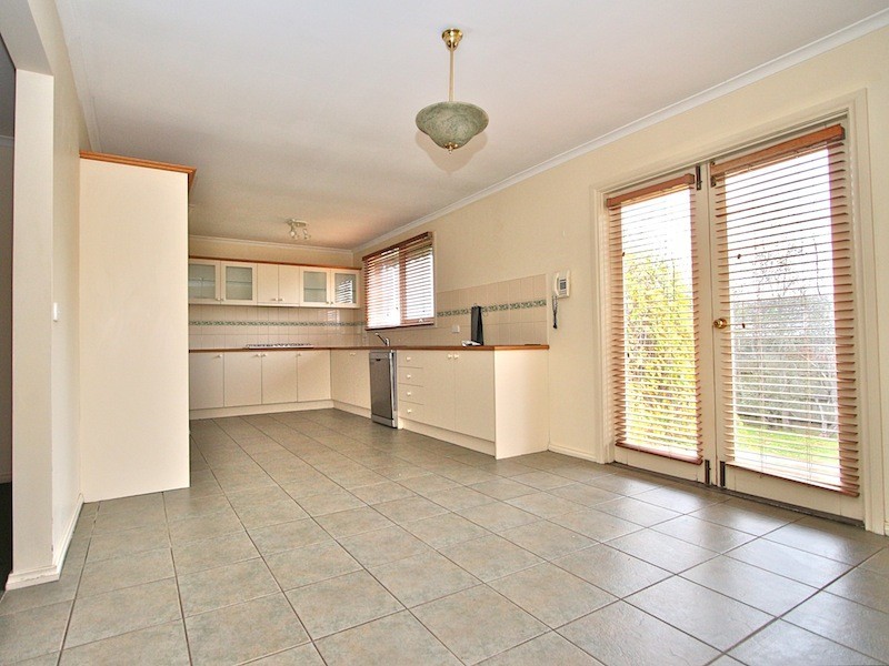 139 Bemersyde Drive, Berwick VIC 3806