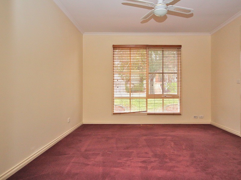 139 Bemersyde Drive, Berwick VIC 3806