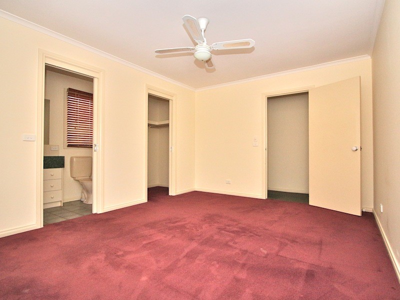 139 Bemersyde Drive, Berwick VIC 3806