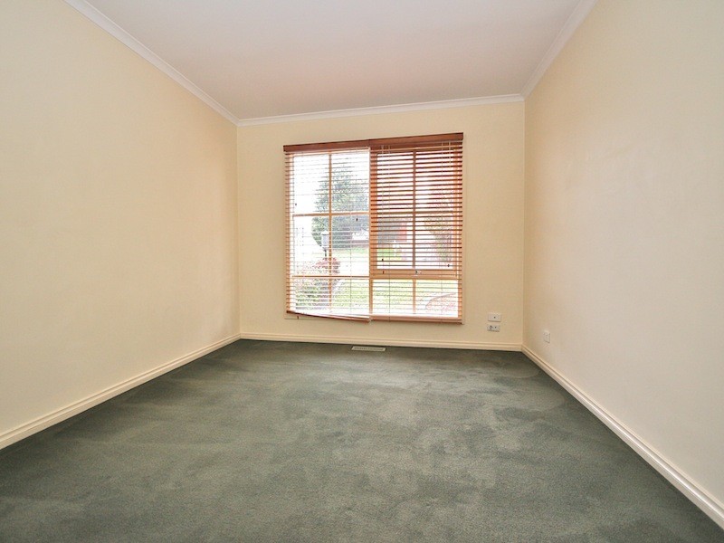 139 Bemersyde Drive, Berwick VIC 3806