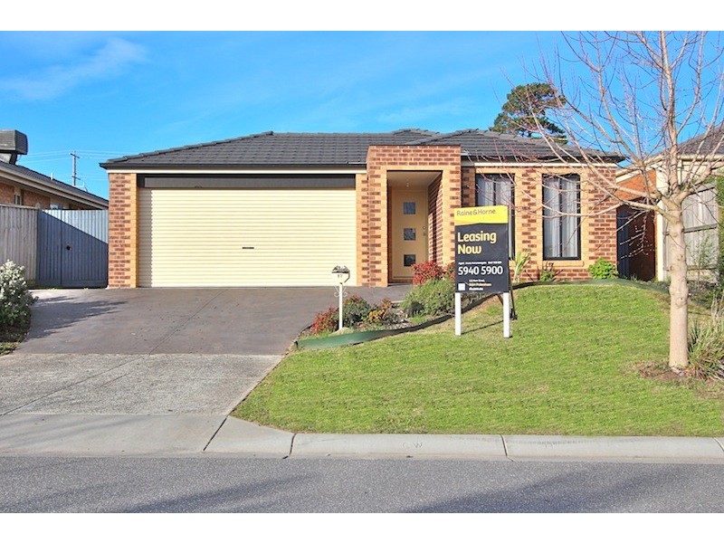 17 Tyrone Avenue, Pakenham VIC 3810