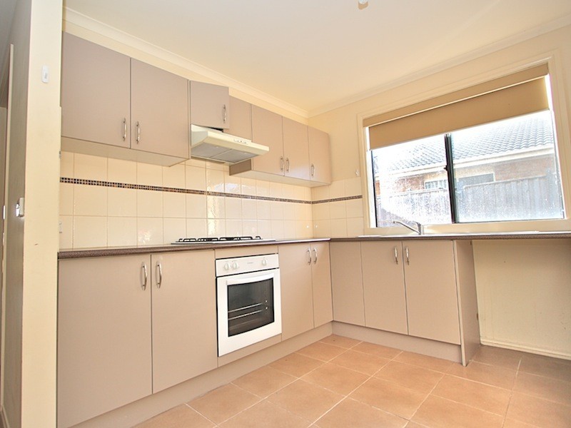 17 Tyrone Avenue, Pakenham VIC 3810