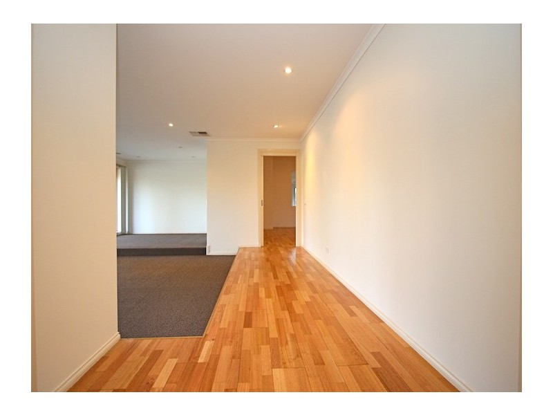 13 Kershaw Drive, Narre Warren South VIC 3805